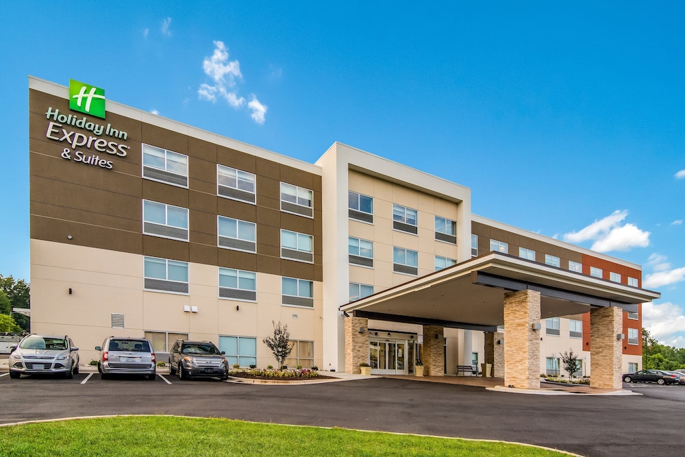 Holiday Inn Express and Suites Asheboro by IHG — hotel in Asheboro