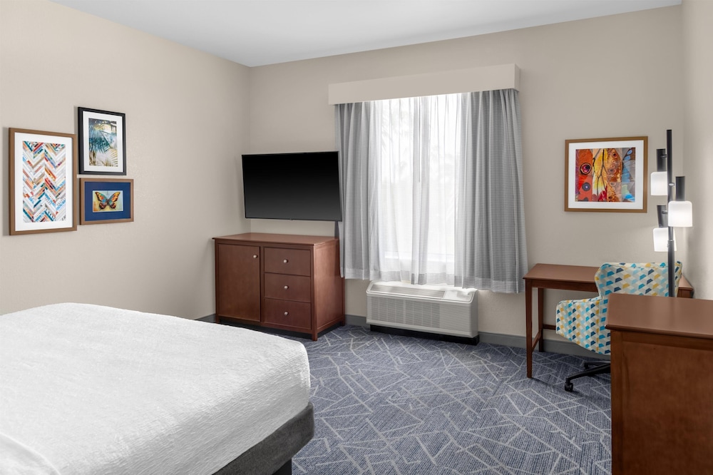 Hampton Inn & Suites Coconut Creek - photo 29
