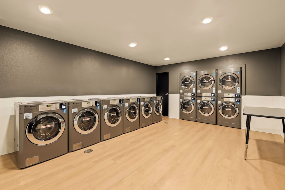 LivAway Suites Nashville Smyrna - photo 23