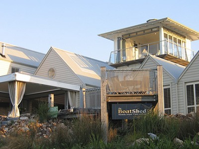 The Boatshed Seaside Boutique Hotel