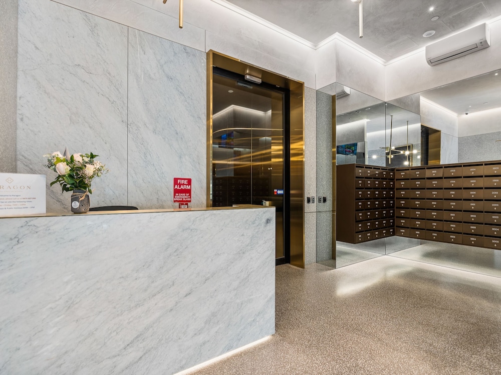 Paragon Apartments by CLLIX — 4-Star Luxury Hotel in Melbourne, Australia