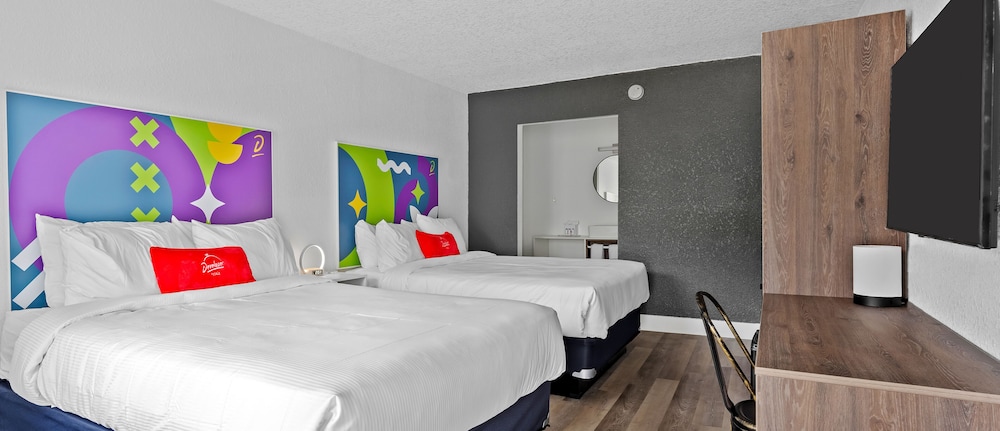 Baymont by Wyndham Jacksonville Airport - photo 6