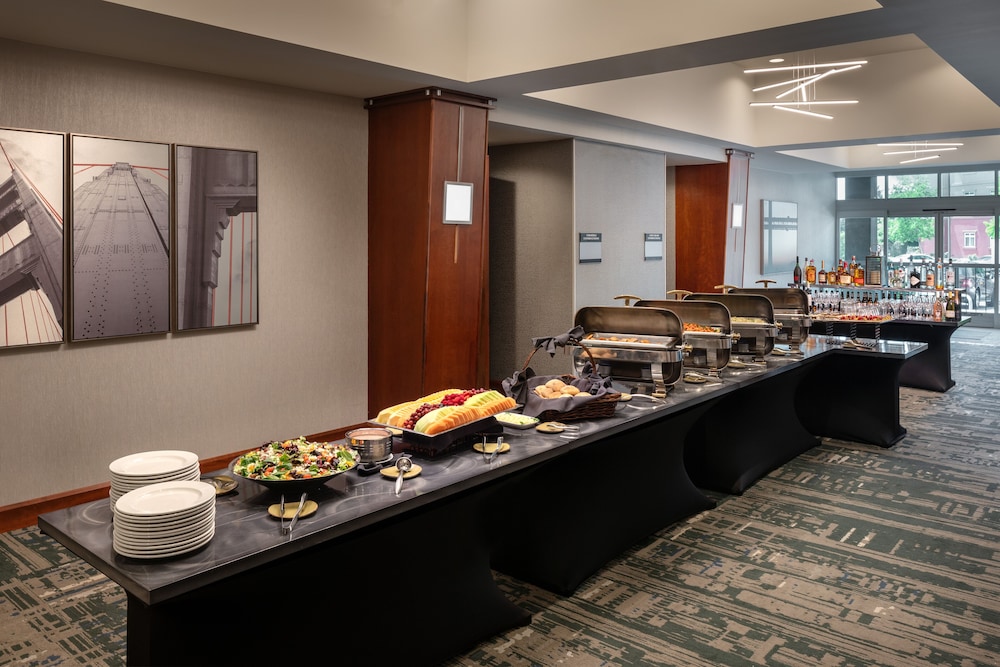 DoubleTree by Hilton San Francisco Airport North Bayfront - photo 59