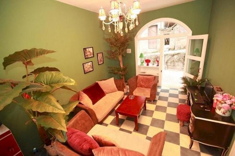 Hotel Fenghuang Sixiangjia Guizu Branch in Fenghuang, People's Republic of China