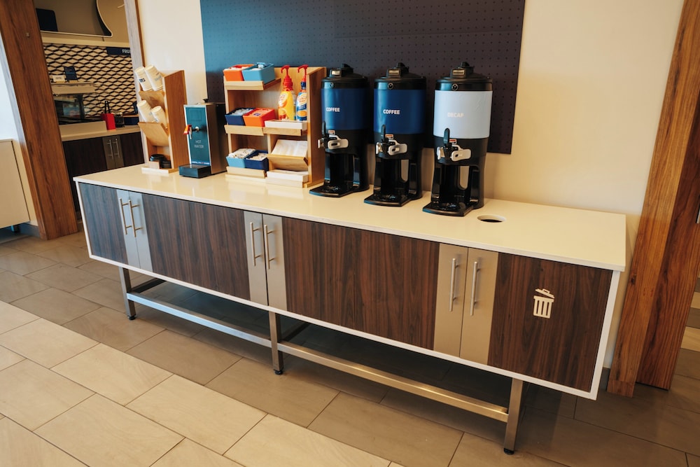 Holiday Inn Express & Suites McCalla Birmingham West by IHG - photo 72