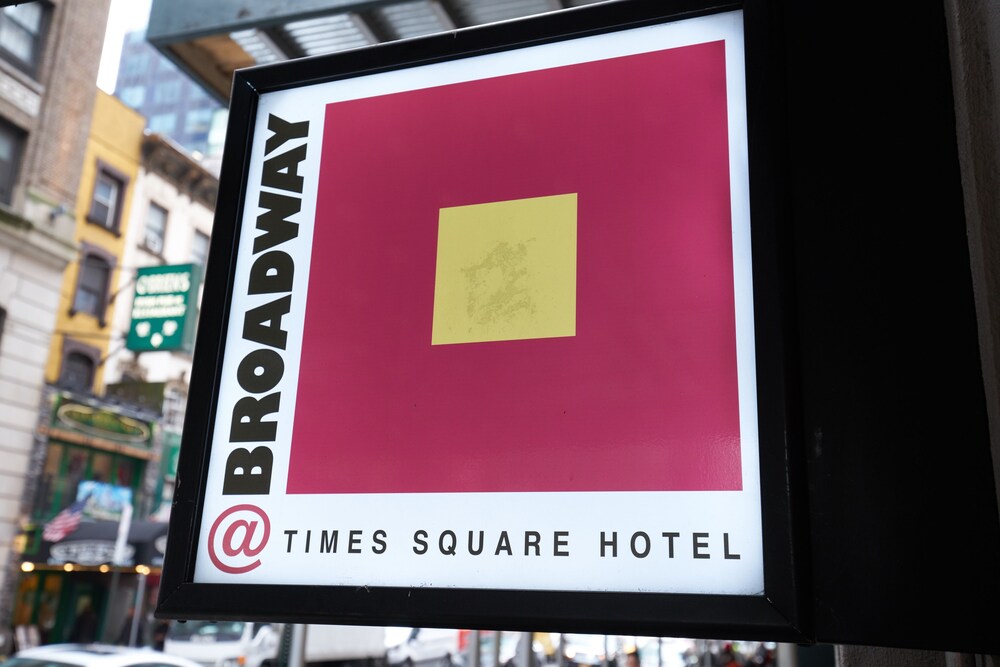 Hotel 46 Times Square - photo 44