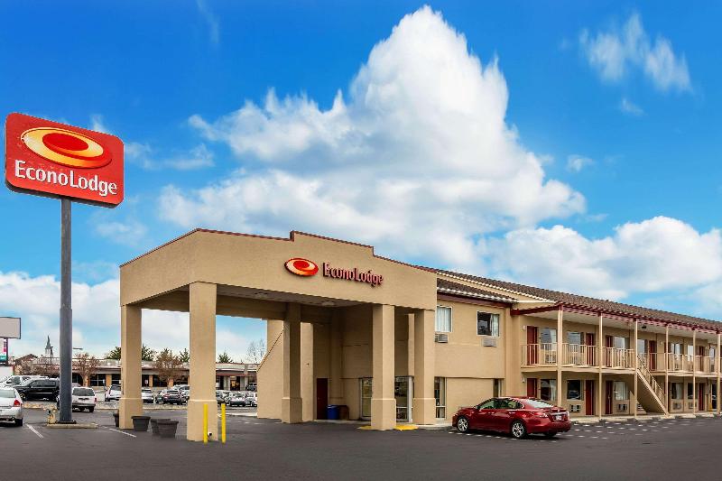 Econo Lodge East Staunton - featured photo