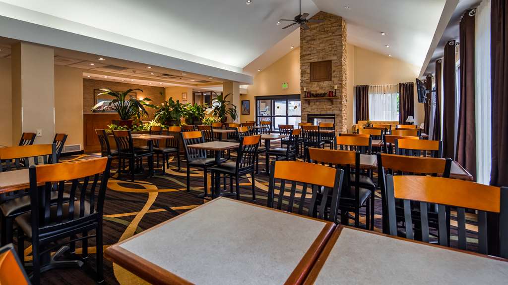 Best Western Galleria Inn & Suites - photo 23