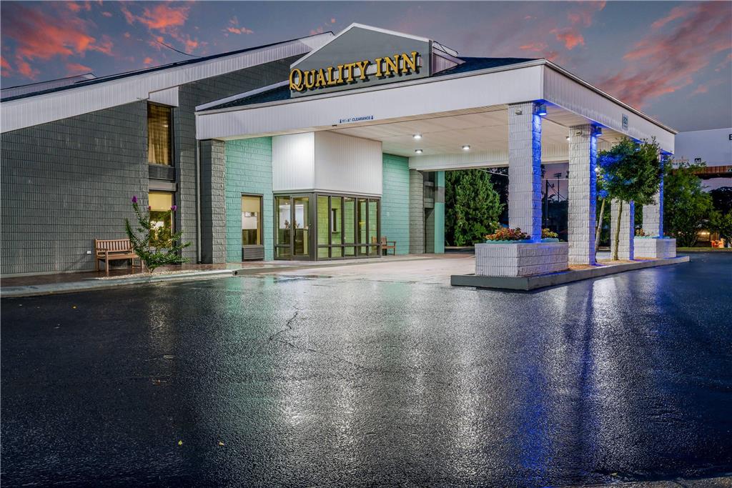 Quality Inn Greenville near University - photo 4