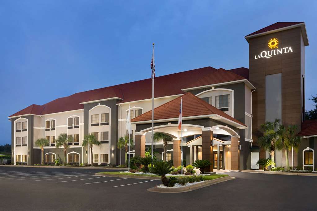 La Quinta Inn & Suites by Wyndham Dublin - featured photo