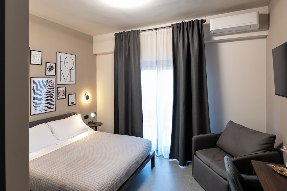 Mia Rooms B&B — 4-Star Luxury Hotel in Milazzo, Italy