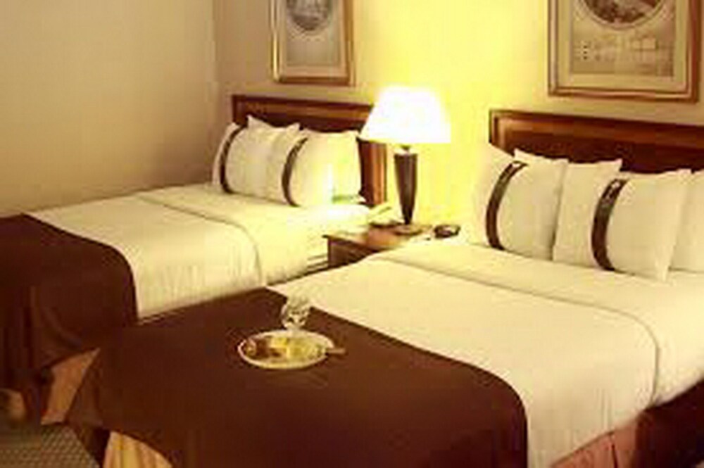 Holiday Inn Somerset - photo 6