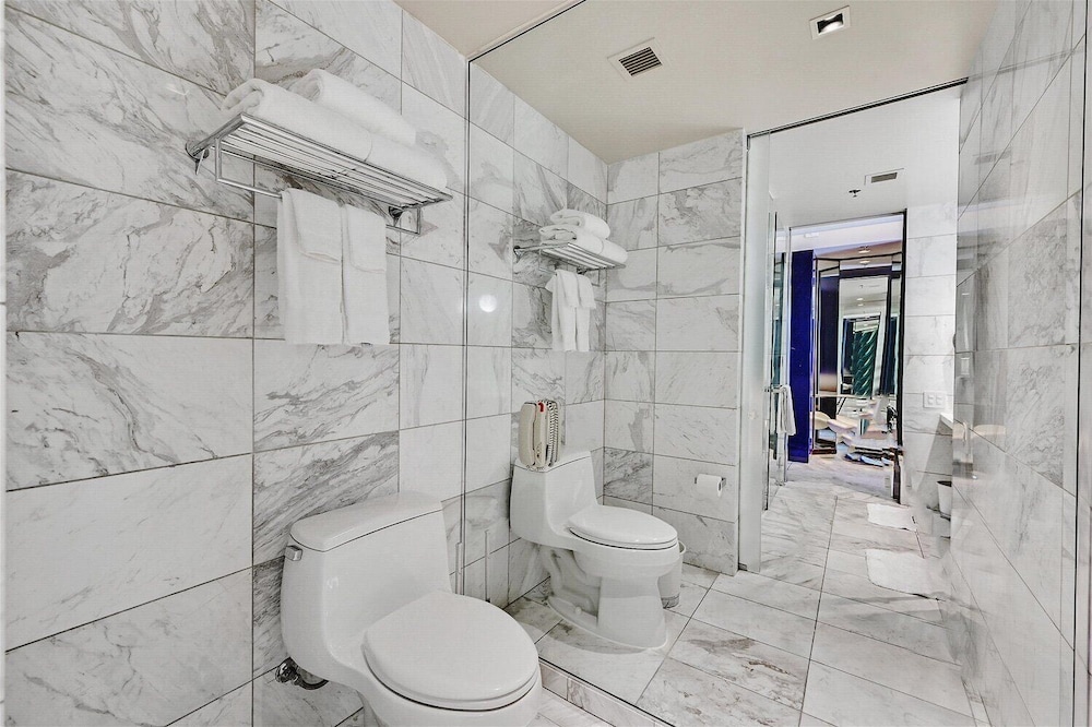 Palms Place Vacation Suites Collection - photo 24