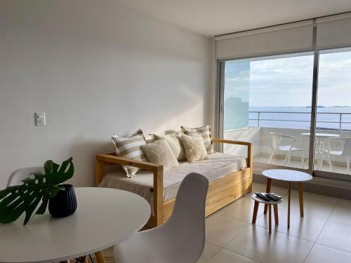 Mono Balcón Vista al Río Nª 509 Colonia del Sacramento — 4-Star Luxury Hotel in Colonia Del Sacramento, Uruguay