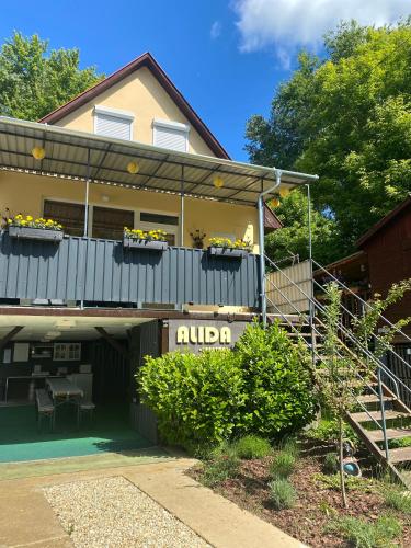 Alida Apartman Tokaj Tisza Part — Rakamaz