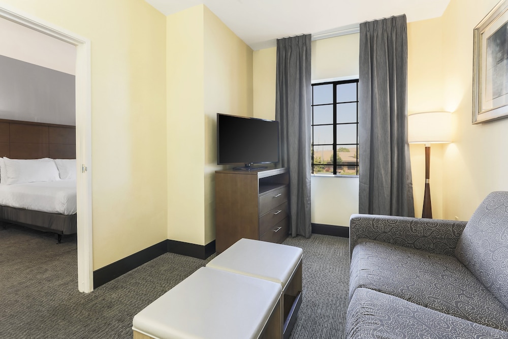 Staybridge Suites Reno by IHG - photo 11