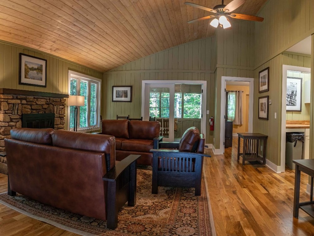 Kanuga Inn & Lodging - photo 8