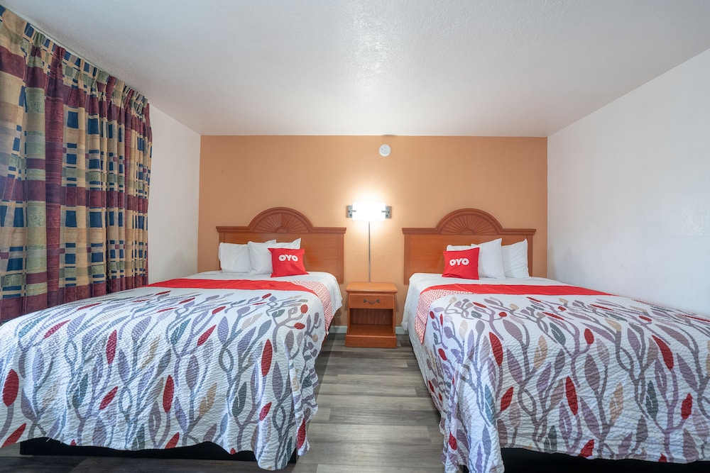 Budget Inn Madras - photo 8