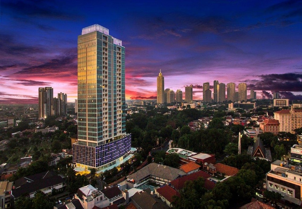 Oakwood Suites La Maison Jakarta — 4-Star Luxury Hotel in Jakarta, Indonesia