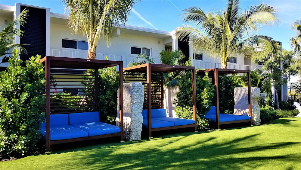 Bali Hai Beachfront Resort and Spa - photo 60