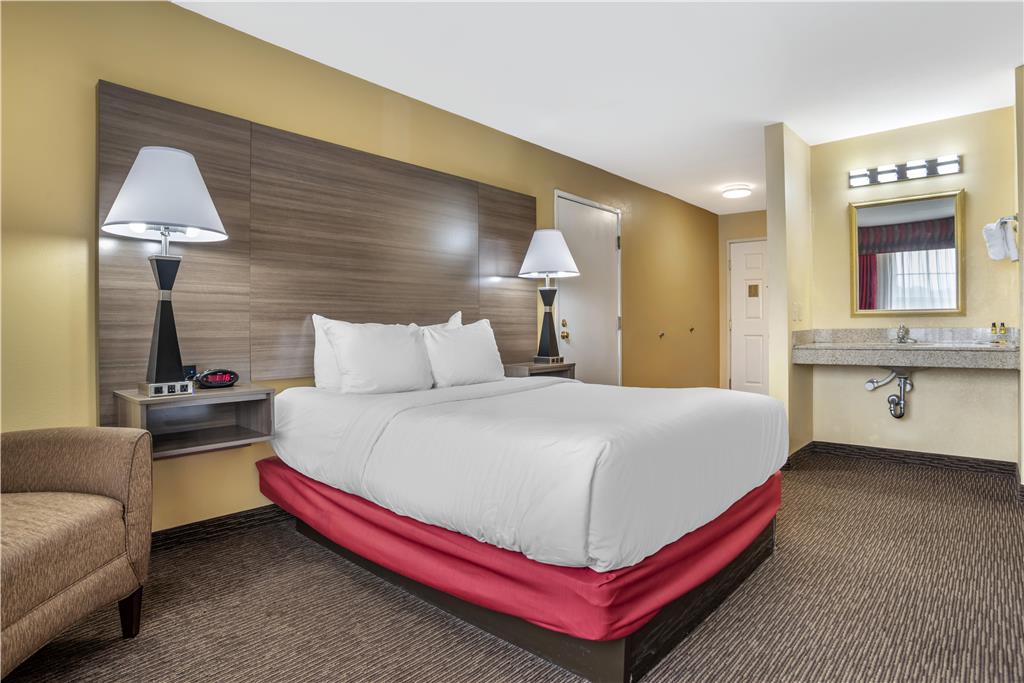 Best Western Plus Bessemer Hotel & Suites - photo 40