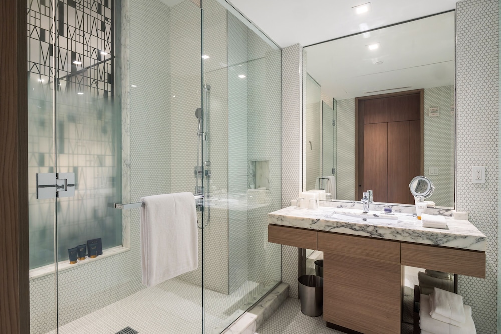 Suites at SLS Lux Brickell managed by CE - photo 11
