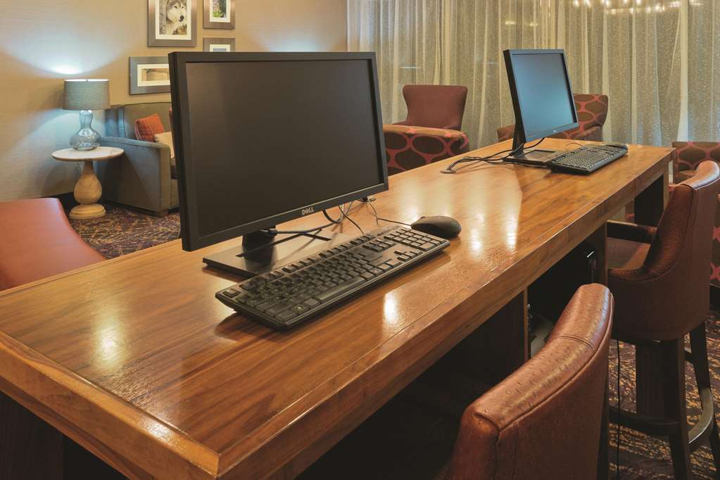 La Quinta Inn & Suites by Wyndham Butte - photo 50