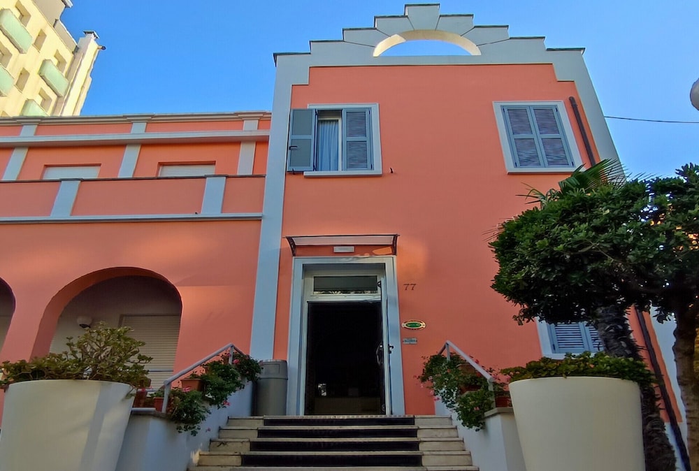 Amadei Hotel Blumen in Pesaro, Italy