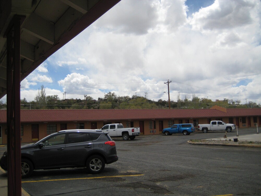 El Capitan Motel - photo 64