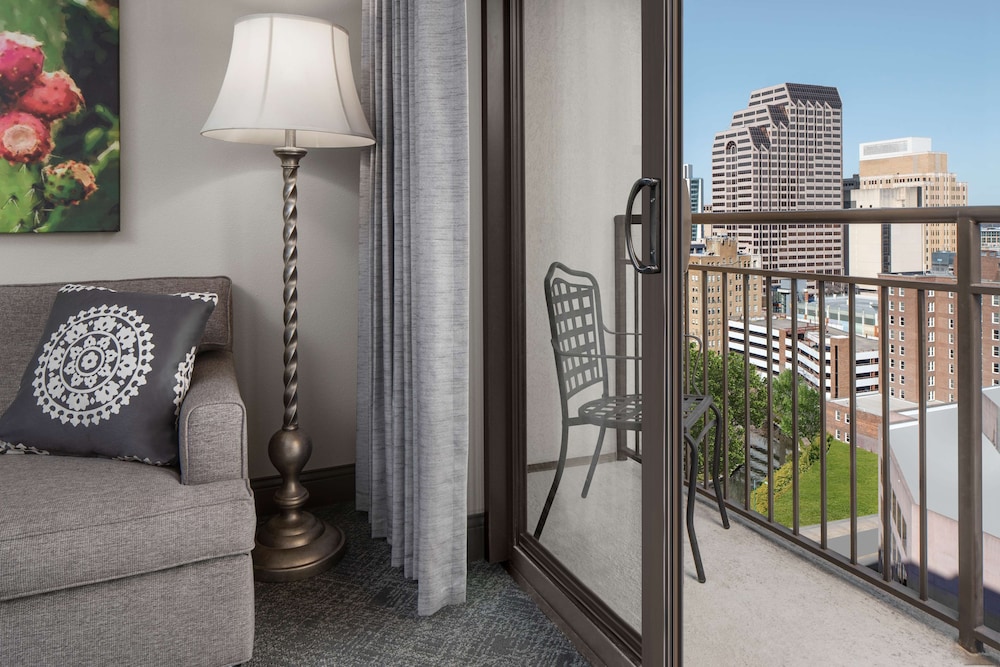 Embassy Suites San Antonio Riverwalk Downtown - photo 22