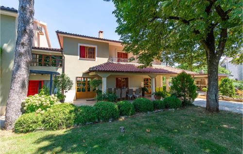 Apartment Svetvincenat Uv 1911 — 4-Star Luxury Hotel in Svetvincenat, Croatia