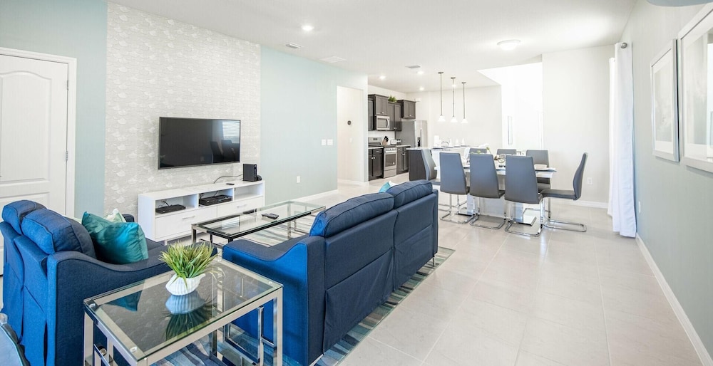 5537moc Solterra Resort - photo 10