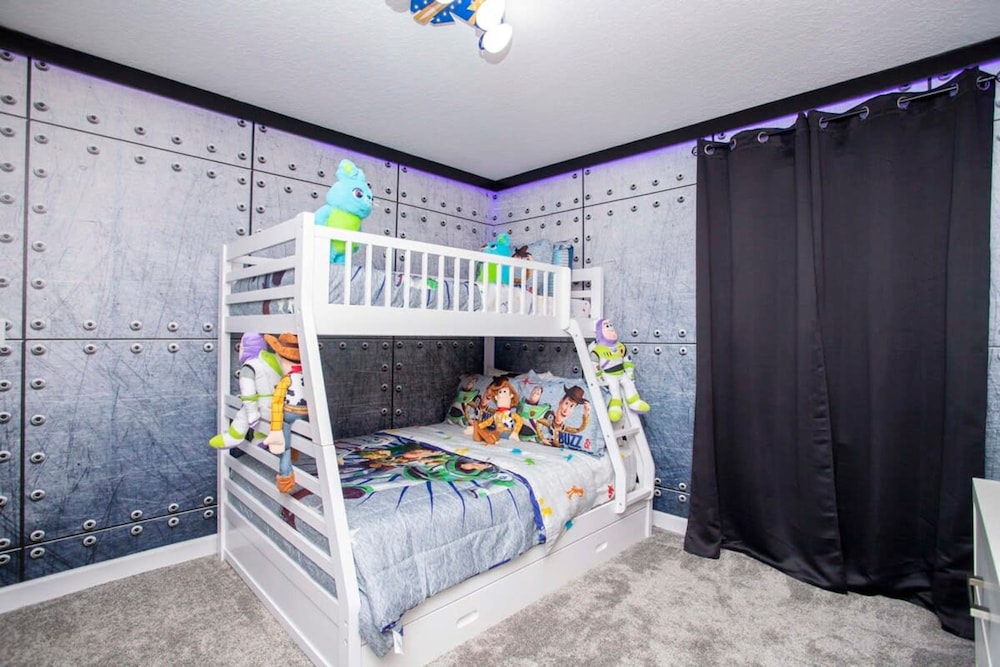 Ultimate Themed Luxury Game Room Theater Pool - photo 49
