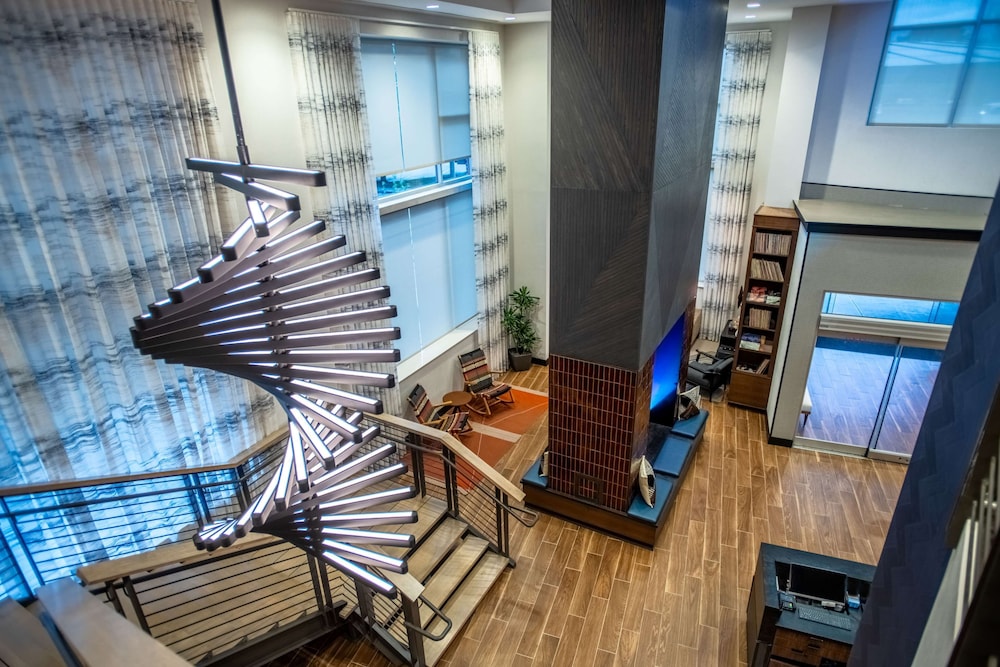 DoubleTree by Hilton Asheville Downtown - photo 3