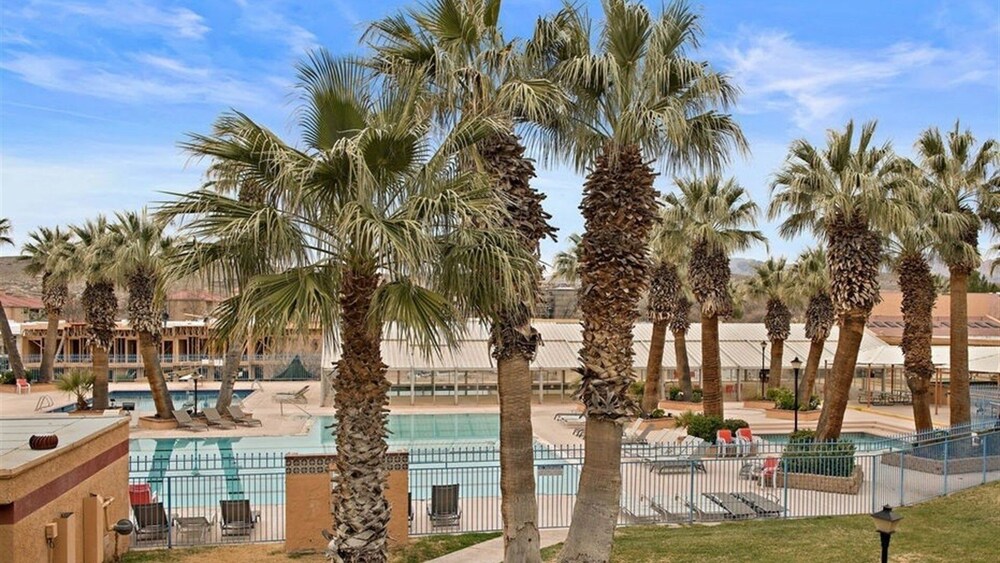 Desert Springs At Las Palmas Resort 4 Bedroom Apts - photo 18