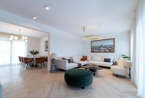 Cascade Luxury Apartments