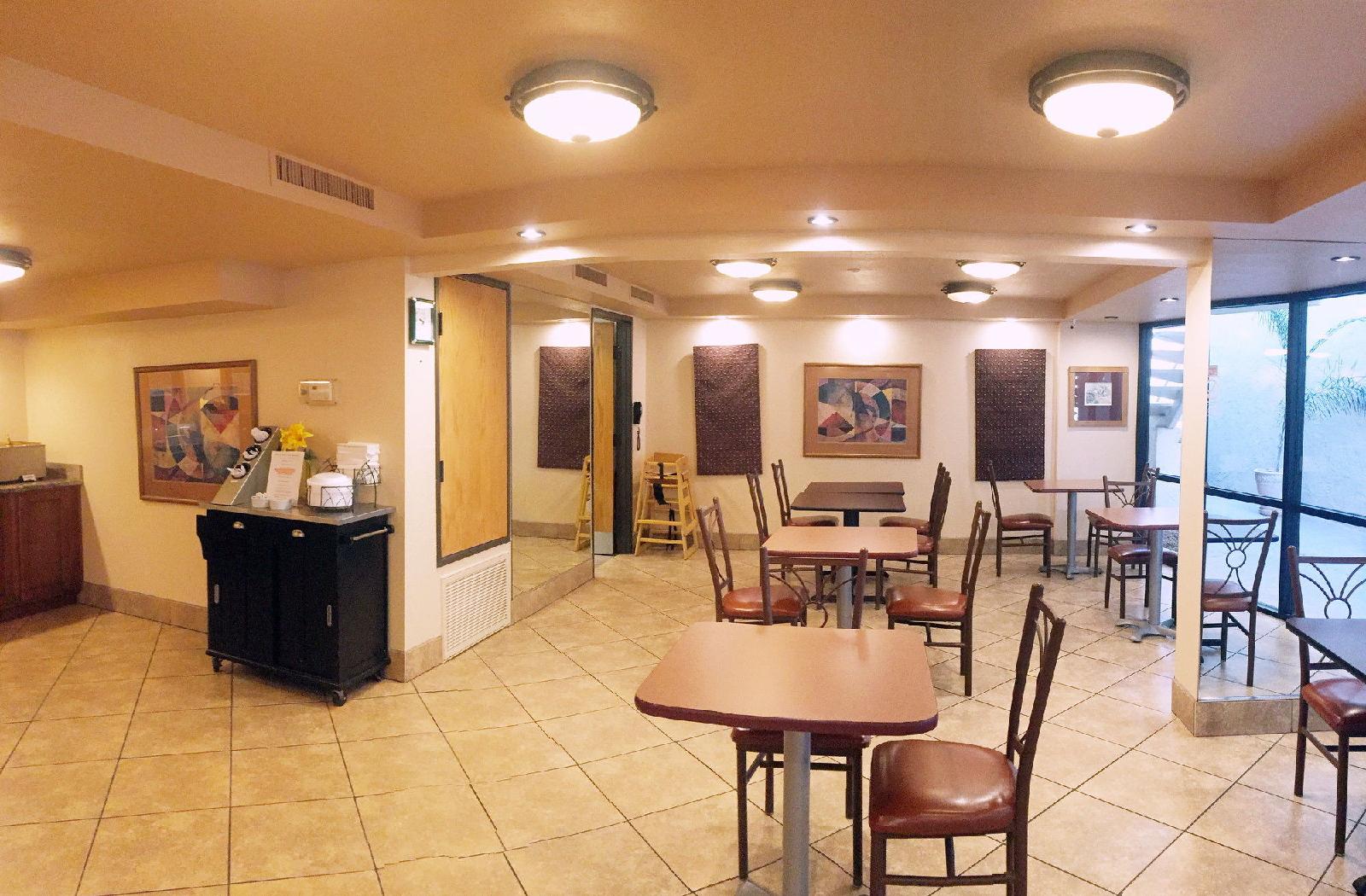 Ramada by Wyndham Mesa Downtown - photo 19