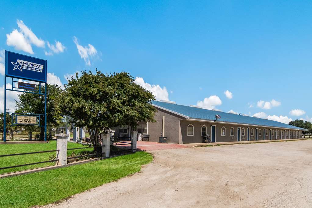 Americas Best Value Inn Baird - photo 22
