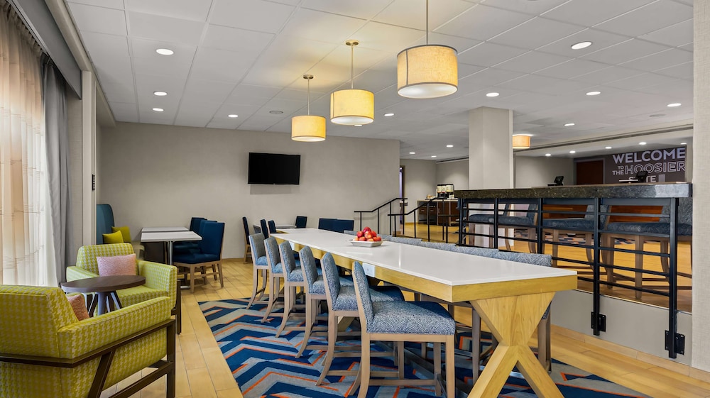 Hampton Inn Bloomington - photo 53