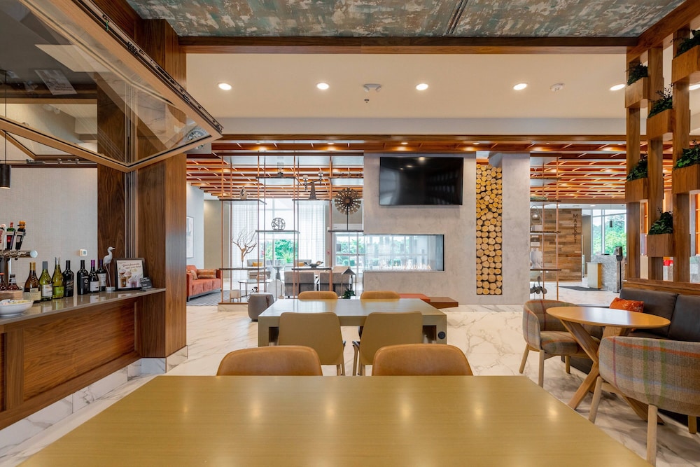 Delta Hotels by Marriott Raleigh Durham at Research Triangle Park - photo 27