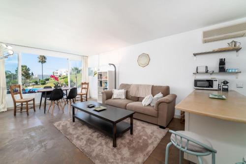 Azahara I 25A small cozy apartment with great views located in the popular area of Nueva Andalucia — 4-Star Luxury Hotel in Marbella, Spain
