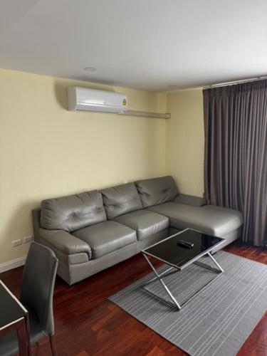 2 Bed Condo in the Heart of Bangkok