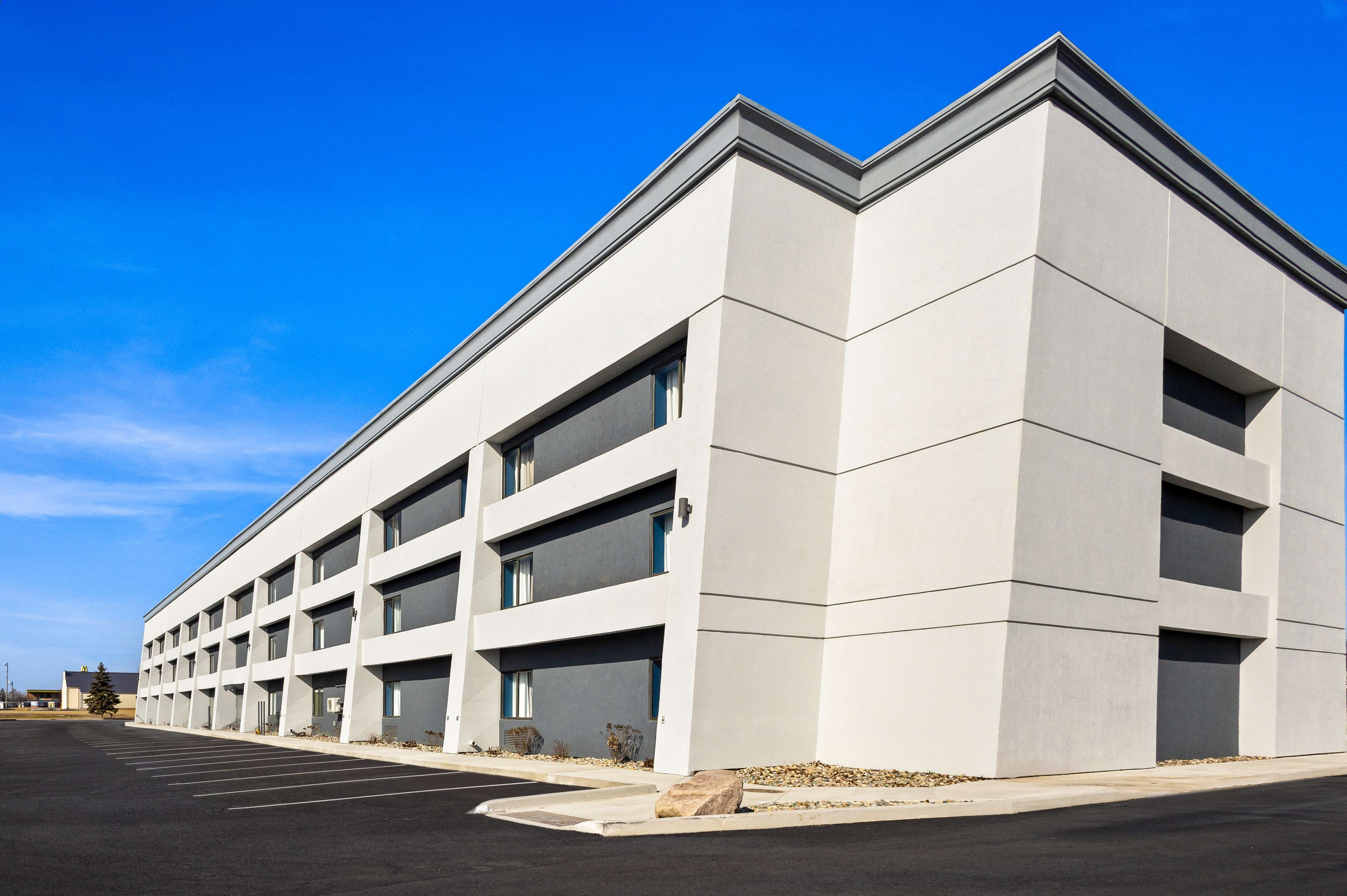 Spark By Hilton Fort Wayne - photo 2