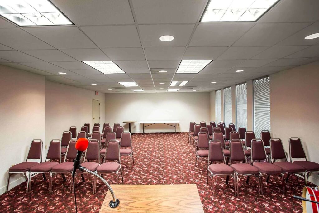 Way Inn and Conference Center - photo 2