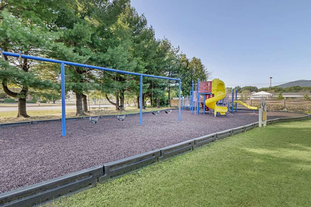 Green Granite Inn Ascend Hotel Collection - photo 3