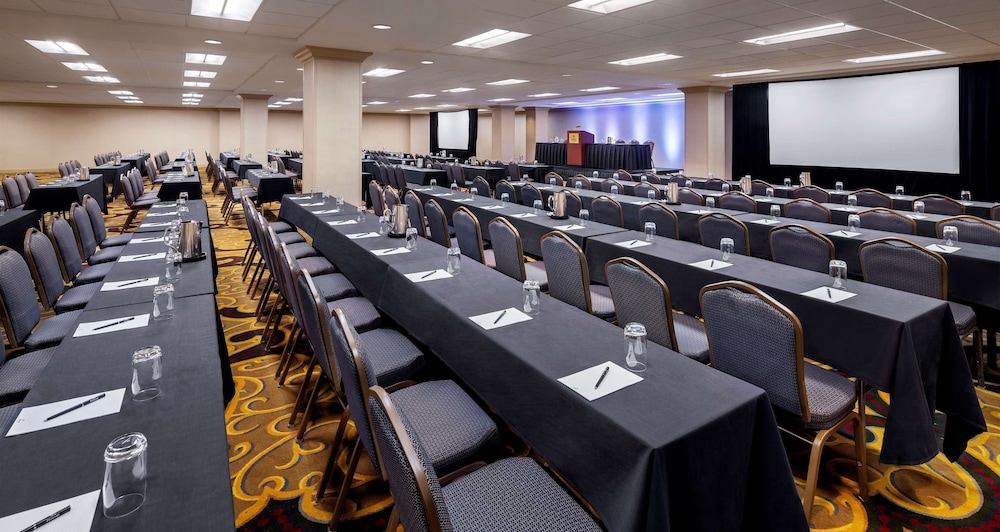 Hilton Indianapolis Hotel & Suites - photo 57
