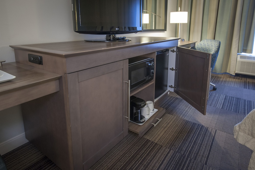 Hampton Inn & Suites New Orleans Elmwood Clearview Pkway LA - photo 7