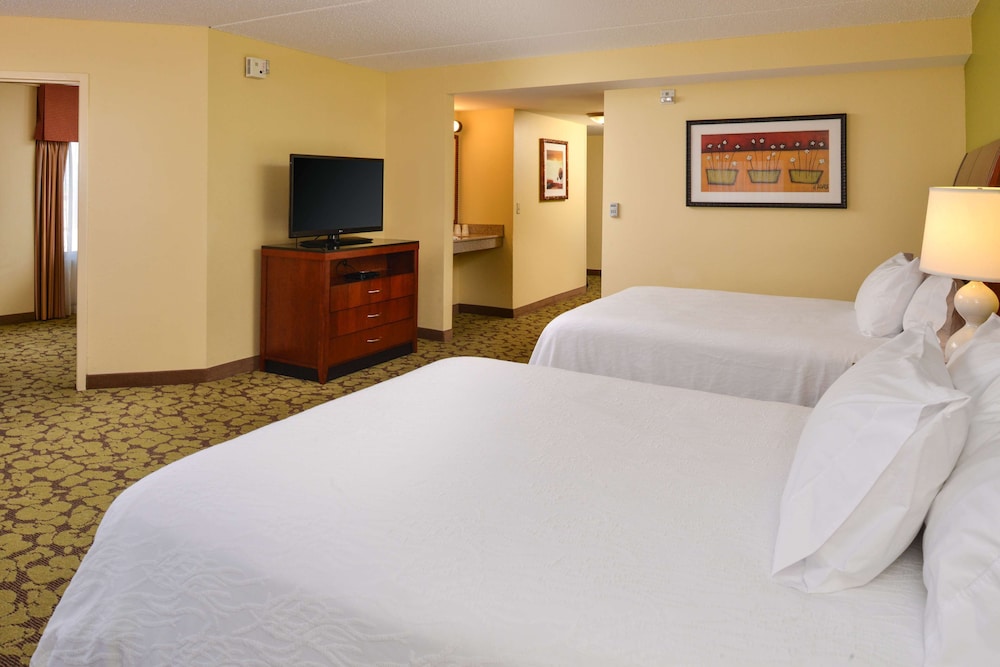 Hilton Garden Inn Terre Haute - photo 38