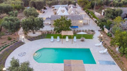 Moh Trulli Relax With Swimming Pool — Villa Castelli
