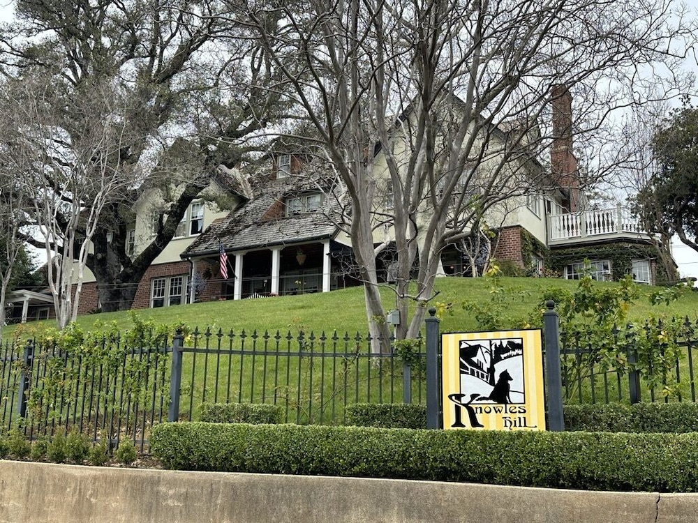 The Inn on Knowles Hill Bed & Breakfast Hotel - photo 94